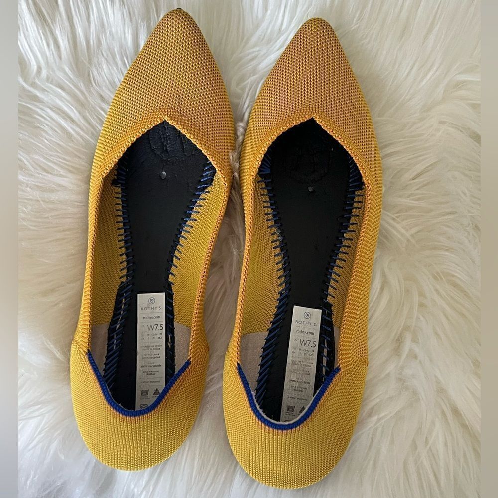 Rothy’s pointed toe flats - Picture 3 of 8